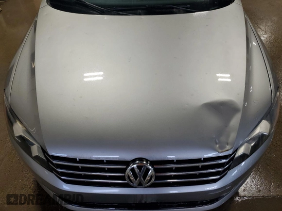 2014 Volkswagen Passat SEL Premium z VIN 1VWCN7A37EC048162, wystawiony jako Copart lot #55351735 z przebiegiem 110 549 mil mil oraz Czysty tytuł • Clean title. Historia ofert i sprzedaży dostępna na DreamBid. Obrazek 11.