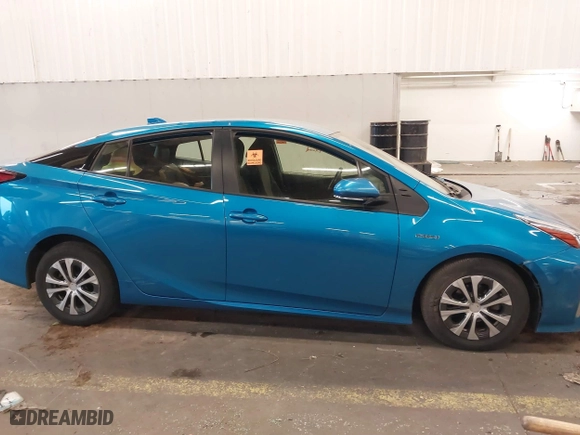 2022 Toyota Prius LE with VIN JTDL9MFU8N3032821, listed as a IAAI auction lot 40502056 with 70,009 mi miles. Bid and sale history available at carsss.com. Image 13.