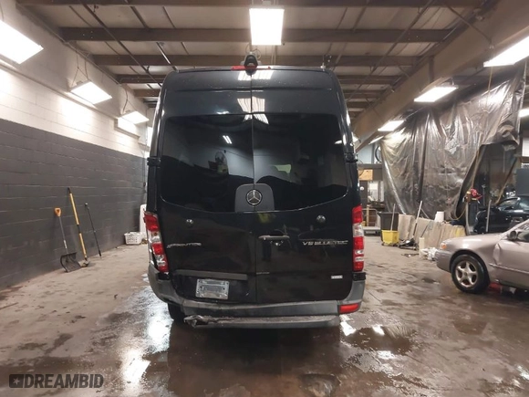2015 Mercedes-Benz Sprinter Passenger Vans with VIN WDZPE8CC1FP134956, listed as a IAAI auction lot 41388855 with NaN miles. Bid and sale history available at carsss.com. Image 16.