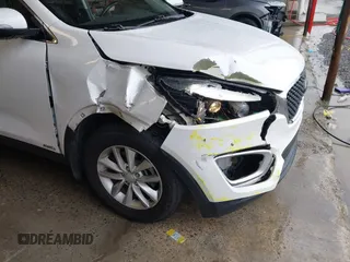 2017 Kia Sorento LX with VIN 5XYPGDA34HG283261, listed as a IAAI auction lot 42096509 with 126,123 mi miles and . Bid and sale history available at DreamBid. Image 6.