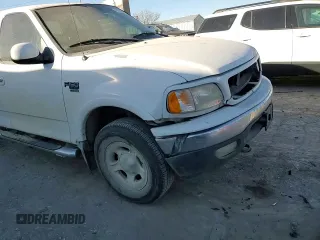 1999 Ford F-150 XL с VIN 1FTRX08L3XKB18916, выставлен на аукционе Copart как лот 81892064 с пробегом 175 280 миль миль и Списание • Salvage title. История ставок и продаж доступна на DreamBid. Изображение 11.