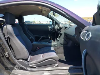 2005 Nissan 350Z Enthusiast z VIN JN1AZ34D25M605438, wystawiony jako IAAI lot #42131179 z przebiegiem 143 157 mil mil oraz . Historia ofert i sprzedaży dostępna na DreamBid. Obrazek 5.