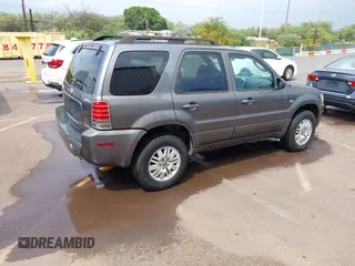 2006 Mercury Mariner Luxury with VIN 4M2YU57166KJ17723, listed as a IAAI auction lot 41818695 with 136,881 mi miles and . Bid and sale history available at DreamBid. Image 4.