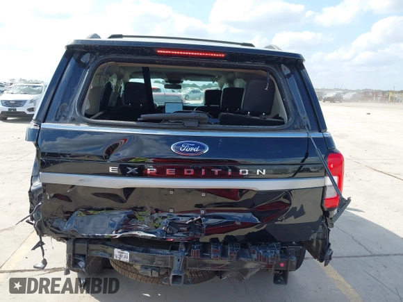 2024 Ford Expedition XLT with VIN 1FMJU1H88REA29329, listed as a IAAI auction lot 41982656 with 8,721 mi miles and . Bid and sale history available at DreamBid. Image 17.
