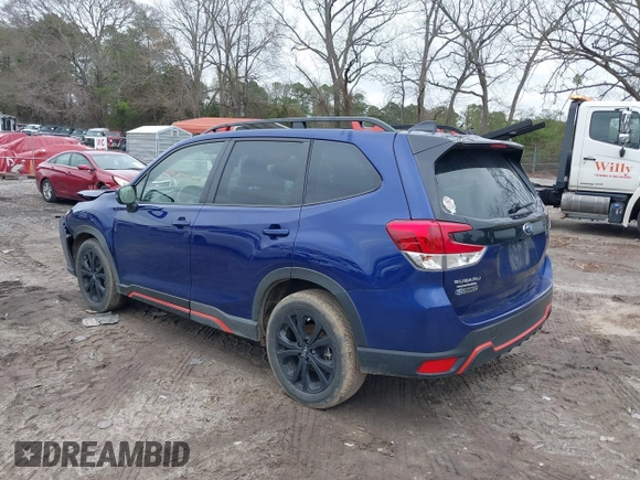2024 Subaru Forester Sport with VIN JF2SKAEC8RH403364, listed as a IAAI auction lot 41845550 with 33,114 mi miles. Bid and sale history available at carsss.com. Image 3.