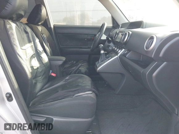 2015 Scion xB with VIN JTLZE4FE0FJ081849, listed as a IAAI auction lot 41425639 with 93,596 mi miles. Bid and sale history available at carsss.com. Image 5.