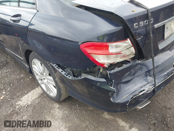 2008 Mercedes-Benz C 300 Sport with VIN WDDGF81X68F109181, listed as a IAAI auction lot 42198228 with 68,941 mi miles and . Bid and sale history available at carsss.com. Image 6.