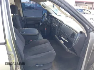 2005 Dodge 3500 SLT z VIN 3D7LS38C15G791333, wystawiony jako IAAI lot #40892553 z przebiegiem 188 933 mil mil oraz . Historia ofert i sprzedaży dostępna na DreamBid. Obrazek 5.
