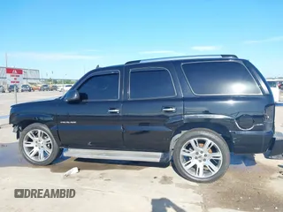 2006 Cadillac Escalade with VIN 1GYEC63NX6R148341, listed as a IAAI auction lot 42603913 with 219,673 mi miles and . Bid and sale history available at DreamBid. Image 15.