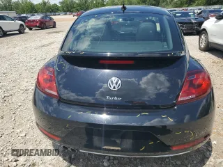 2019 Volkswagen Beetle SE with VIN 3VWJD7ATXKM713415, listed as a Copart auction lot 60673525 with 22,366 mi miles and Salvage title. Bid and sale history available at DreamBid. Image 6.