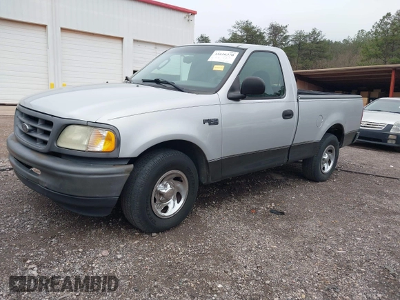 2002 Ford F-150 XL with VIN 1FTRF17292NB25345, listed as a IAAI auction lot 41616370 with 1 mi miles. Bid and sale history available at carsss.com. Image 2.