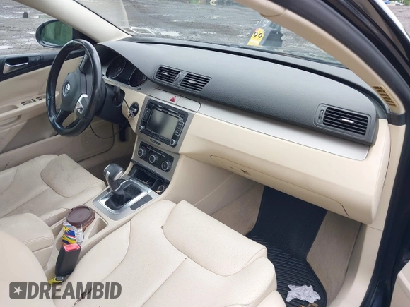 2010 Volkswagen Passat Komfort with VIN WVWJM7AN6AE154387, listed as a IAAI auction lot 42371628 with 145,054 mi miles and . Bid and sale history available at DreamBid. Image 5.