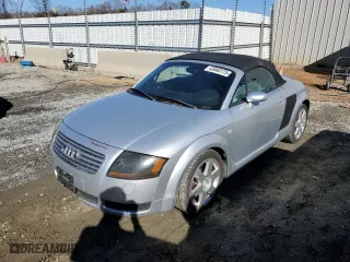2001 Audi TT with VIN TRUTC28NX11004882, listed as a Copart auction lot 43040175 with 136,783 mi miles and Clean Title. Bid and sale history available at carsss.com. Image 1.