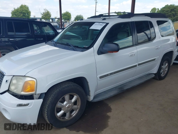 2005 GMC Envoy XL SLE with VIN 1GKET16S056151523, listed as a IAAI auction lot 42137483 with 189,778 mi miles. Bid and sale history available at carsss.com. Image 17.