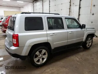 2012 Jeep Patriot with VIN 1C4NJPAB5CD558435, listed as a Copart auction lot 69703064 with 218,420 mi miles and Clean title. Bid and sale history available at DreamBid. Image 3.