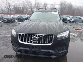 2021 Volvo XC90 Momentum z VIN YV4A22PK5M1711997, wystawiony jako IAAI lot #41548069 z przebiegiem 62 672 mil mil oraz . Historia ofert i sprzedaży dostępna na DreamBid. Obrazek 17.