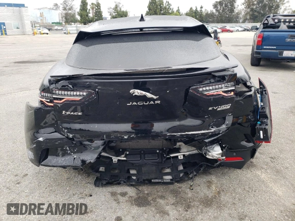 2020 Jaguar I-Pace SE с VIN SADHC2S12L1F79008, выставлен на аукционе Copart как лот 55569504 с пробегом 46 948 миль миль и Списание • Salvage title. История ставок и продаж доступна на DreamBid. Изображение 6.