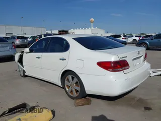 2005 Lexus ES 330 with VIN JTHBA30GX55078475, listed as a IAAI auction lot 41742679 with 212,405 mi miles. Bid and sale history available at carsss.com. Image 3.