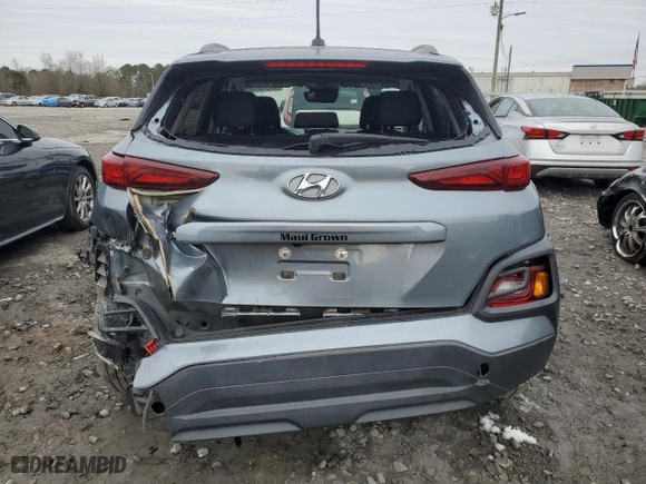 2020 Hyundai Kona SEL with VIN KM8K22AA1LU591356, listed as a Copart auction lot 42220135 with 52,026 mi miles and Salvage Title. Bid and sale history available at carsss.com. Image 6.