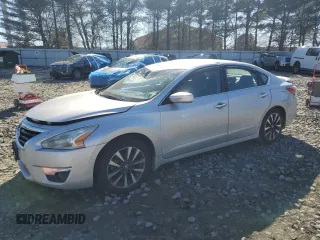 2014 Nissan Altima 2.5 with VIN 1N4AL3APXEC107433, listed as a Copart auction lot 46908995 with 199,808 mi miles and Salvage Title. Bid and sale history available at DreamBid. Image 1.