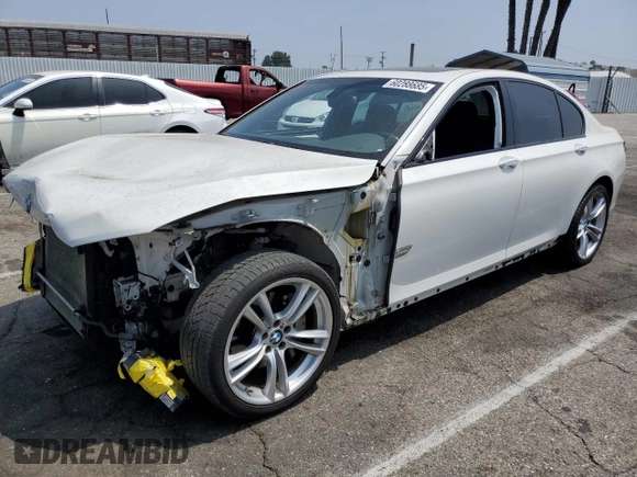 2013 BMW 7 Series 740i with VIN WBAYA6C5XDC995172, listed as a Copart auction lot 60288685 with 28,144 mi miles and Salvage title. Bid and sale history available at DreamBid. Image 1.