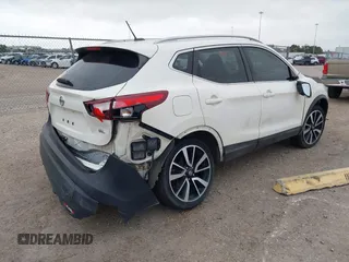 2017 Nissan Rogue S z VIN JN1BJ1CP8HW014731, wystawiony jako IAAI lot #41101662 z przebiegiem 62 882 mil mil oraz . Historia ofert i sprzedaży dostępna na DreamBid. Obrazek 4.