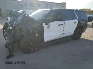 2022 Chevrolet Tahoe Commercial z VIN 1GNSCLED1NR218049, wystawiony jako Copart lot #67336374 z przebiegiem 29 239 mil mil oraz Nie do naprawy • Non repairable. Historia ofert i sprzedaży dostępna na DreamBid. Obrazek 1.
