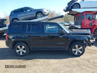 2016 Jeep Patriot Latitude with VIN 1C4NJRFB4GD580484, listed as a IAAI auction lot 42006184 with 178,265 mi miles. Bid and sale history available at carsss.com. Image 13.