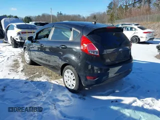 2014 Ford Fiesta S z VIN 3FADP4TJ7EM165272, wystawiony jako IAAI lot #41332917 z przebiegiem 115 508 mil mil oraz . Historia ofert i sprzedaży dostępna na DreamBid. Obrazek 3.