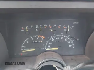 1994 GMC Sierra 1500 with VIN 1GTFC24K7RZ549681, listed as a IAAI auction lot 42038820 with 117,615 mi miles and . Bid and sale history available at DreamBid. Image 7.