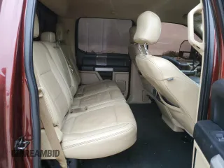 2017 Ford F-350 Lariat z VIN 1FT8W3DT3HEB47256, wystawiony jako Copart lot #44770575 z przebiegiem 140 572 mil mil oraz Szkoda całkowita • Salvage title. Historia ofert i sprzedaży dostępna na DreamBid. Obrazek 10.