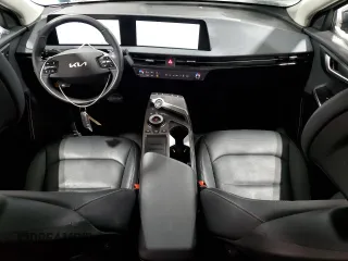 2023 Kia EV6 Wind with VIN KNDC34LA7P5128121, listed as a Copart auction lot 44580365 with 25,750 mi miles and Clean Title. Bid and sale history available at carsss.com. Image 8.