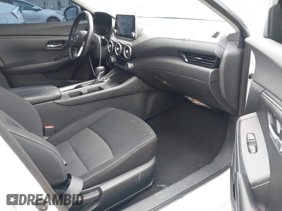 2021 Nissan Sentra SV z VIN 3N1AB8CV6MY317316, wystawiony jako IAAI lot #42021421 z przebiegiem 39 902 mil mil oraz . Historia ofert i sprzedaży dostępna na DreamBid. Obrazek 5.