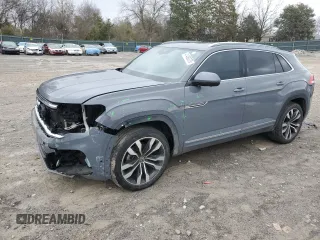 2022 Volkswagen Atlas SEL Premium R-Line with VIN 1V2FE2CA5NC212425, listed as a Copart auction lot 41488375 with 56,144 mi miles and Clean title. Bid and sale history available at DreamBid. Image 1.