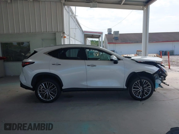 2023 Lexus NX 350h Premium z VIN 2T2GKCEZ2PC010333, wystawiony jako IAAI lot #42641664 z przebiegiem 35 369 mil mil oraz . Historia ofert i sprzedaży dostępna na DreamBid. Obrazek 14.