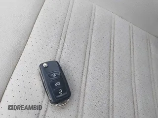 2016 Volkswagen Jetta Sport z VIN 3VWD17AJ7GM225289, wystawiony jako IAAI lot #41978267 z przebiegiem 142 556 mil mil oraz . Historia ofert i sprzedaży dostępna na DreamBid. Obrazek 11.