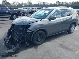 2017 Nissan Rogue SV with VIN JN8AT2MV4HW253557, listed as a IAAI auction lot 41716293 with 135,264 mi miles. Bid and sale history available at carsss.com. Image 17.