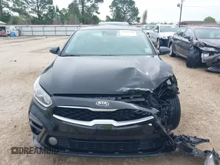 2021 Kia Forte FE with VIN 3KPF24AD5ME402798, listed as a IAAI auction lot 41891158 with 89,250 mi miles. Bid and sale history available at carsss.com. Image 13.