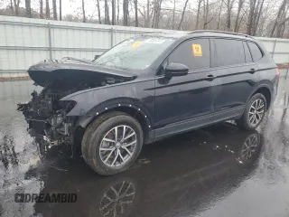 2021 Volkswagen Tiguan S z VIN 3VV1B7AX4MM141385, wystawiony jako Copart lot #51912835 z przebiegiem 75 700 mil mil oraz Czysty tytuł • Clean title. Historia ofert i sprzedaży dostępna na DreamBid. Obrazek 1.