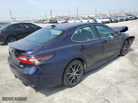 2022 Toyota Camry Hybrid SE with VIN 4T1G31AKXNU041100, listed as a Copart auction lot 52926865 with 22,310 mi miles and Salvage Title. Bid and sale history available at carsss.com. Image 3.