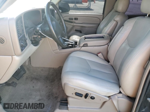 2004 Chevrolet Tahoe LT z VIN 1GNEK13T94J278138, wystawiony jako Copart lot #57777615 z przebiegiem 189 276 mil mil oraz Czysty tytuł • Clean title. Historia ofert i sprzedaży dostępna na DreamBid. Obrazek 7.