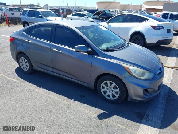 2013 Hyundai Accent GLS with VIN KMHCT4AE8DU559571, listed as a IAAI auction lot 41830783 with 88,170 mi miles. Bid and sale history available at carsss.com. Image 1.