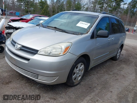 2005 Toyota Sienna CE with VIN 5TDZA23C85S322640, listed as a IAAI auction lot 42022461 with 294,074 mi miles. Bid and sale history available at carsss.com. Image 2.