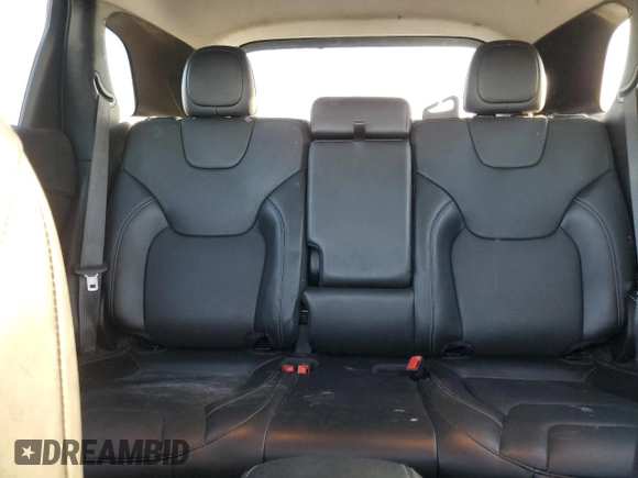 2020 Jeep Cherokee Limited z VIN 1C4PJLDN4LD535509, wystawiony jako Copart lot #84271324 z przebiegiem 68 710 mil mil oraz Nie do naprawy • Non repairable. Historia ofert i sprzedaży dostępna na DreamBid. Obrazek 10.
