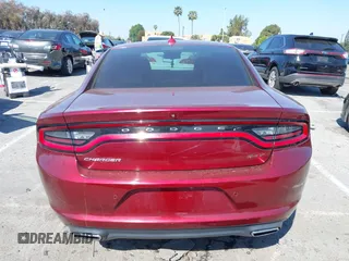 2018 Dodge Charger SXT Plus with VIN 2C3CDXHG2JH247372, listed as a IAAI auction lot 41988312 with 33,204 mi miles and . Bid and sale history available at carsss.com. Image 16.