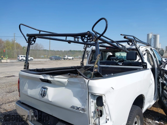 2018 Ram 1500 Express with VIN 1C6RR7FG4JS328304, listed as a IAAI auction lot 42028795 with 164,587 mi miles and . Bid and sale history available at DreamBid. Image 12.