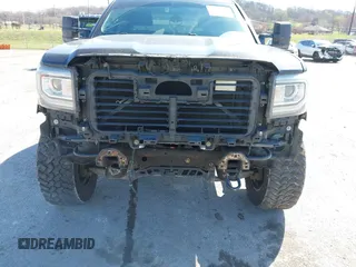 2017 GMC Sierra 1500 SLT z VIN 3GTU2NEC8HG211837, wystawiony jako IAAI lot #41876845 z przebiegiem 138 945 mil mil oraz . Historia ofert i sprzedaży dostępna na DreamBid. Obrazek 6.