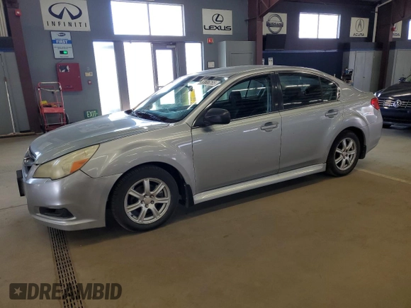 2012 Subaru Legacy 2.5i z VIN 4S3BMBA65C3006584, wystawiony jako Copart lot #53686265 z przebiegiem 197 395 mil mil oraz Czysty tytuł • Clean title. Historia ofert i sprzedaży dostępna na DreamBid. Obrazek 1.