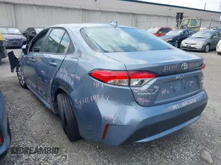 2020 Toyota Corolla LE with VIN 5YFEPRAE3LP098127, listed as a IAAI auction lot 41880641 with 46,577 mi miles. Bid and sale history available at carsss.com. Image 3.
