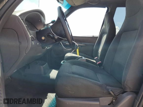 2001 Ford Explorer Sport Trac with VIN 1FMZU67EX1UB35041, listed as a Copart auction lot 61417495 with 175,045 mi miles and Salvage title. Bid and sale history available at DreamBid. Image 7.